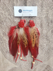 Red & Natural Short Feather Earrings with Red Roses